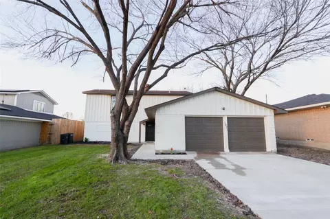 1021 Moore Dr, Mesquite, TX 75149
