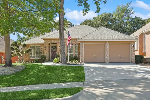 1503 Knoll Ridge Cir, Corinth, TX 76210