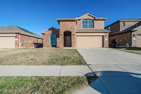 917 Doe Meadow Dr, Burleson, TX 76028