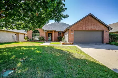 3616 Kodiak Ct, Fort Worth, TX 76137