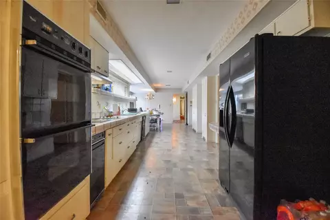 Kitchen - 22 Pegues Pl, Longview, TX 75601 photo 4 of 5