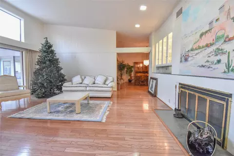 Living - 22 Pegues Pl, Longview, TX 75601 photo 2 of 3