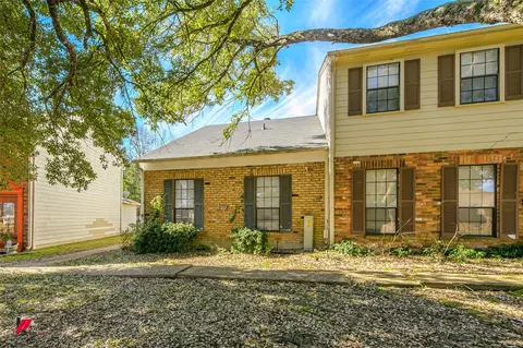 7624 Kempton Park Dr, Shreveport, LA 71129