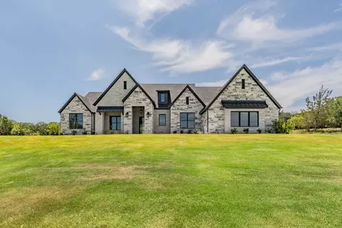 1021 Annabelles Ave, Weatherford, TX 76087
