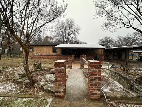 4505 Old London Ln, Arlington, TX 76017
