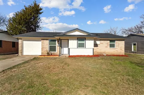 334 Baron Pl, Grand Prairie, TX 75051
