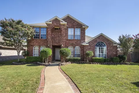 7302 Airline Dr, Rowlett, TX 75089