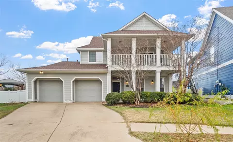 1401 Carriage Ln, Savannah, TX 76227