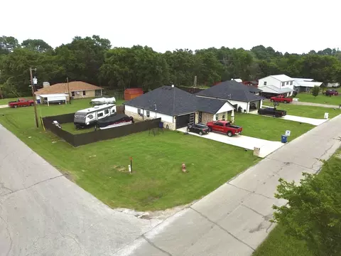 710 Kontiki Dr, Tool, TX 75143