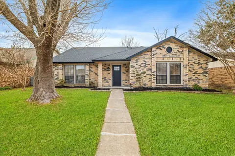 9410 Grant Dr, Rowlett, TX 75088