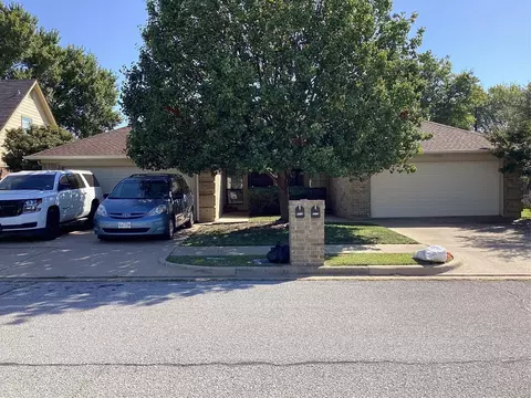 4018 Chapel Park Dr, North Richland Hills, TX 76180