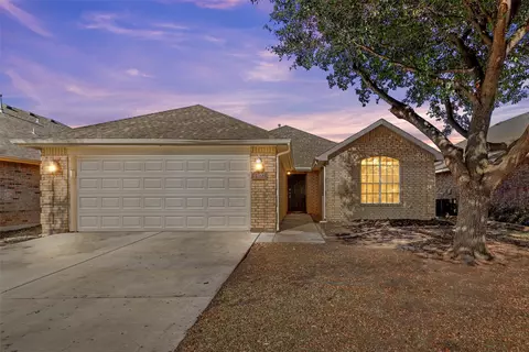 4407 Shady Elm Dr, Mansfield, TX 76063