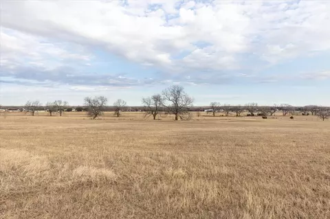 292 2162 Rd, Iredell, TX 76649