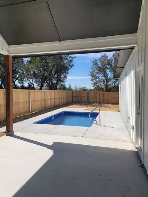 4828 Wichita St, Granbury, TX 76048
