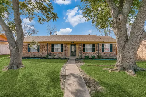 1502 Crockett St, Garland, TX 75042
