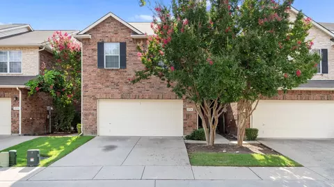 2928 Muirfield Dr, Lewisville, TX 75067