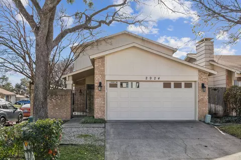 2924 Antares Cir, Garland, TX 75044