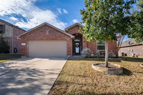 1333 Wysteria Ln, Burleson, TX 76028