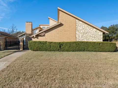 2405 Country Club Pkwy, Garland, TX 75041