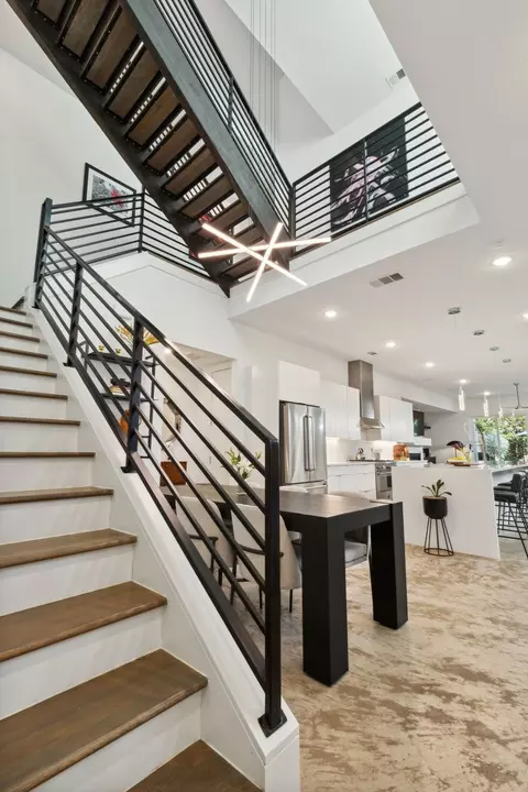 2212 N Carroll Ave, Dallas, TX 75204