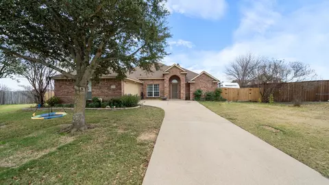 6406 Sunshine Ct, Midlothian, TX 76065