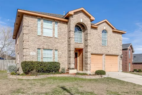9720 Jericho Ln, Fort Worth, TX 76108