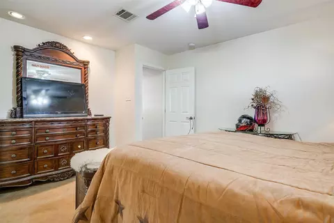 Bedroom - 103 Grayson Dr, Itasca, TX 76055 photo 3 of 9