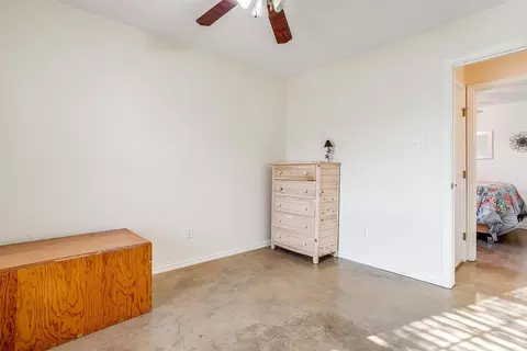Bedroom - 103 Grayson Dr, Itasca, TX 76055 photo 5 of 9