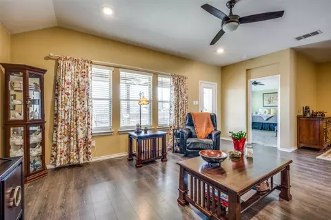 2700 Euston St, Denton, TX 76209 photo 14