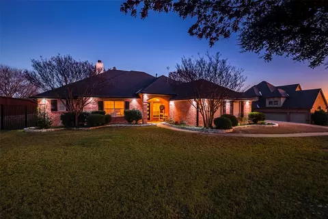 7505 Eagle Ridge Cir, Fort Worth, TX 76179