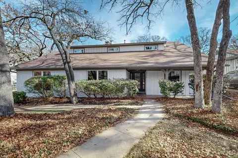 2916 Nottingham Dr, Denton, TX 76209