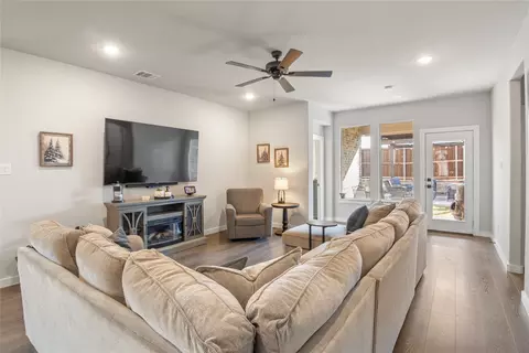Living - 1626 Havenrock Dr, Forney, TX 75126 photo 2 of 2