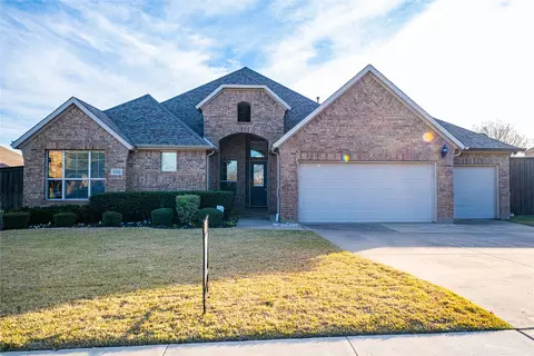 1211 Killian Dr, Mansfield, TX 76063