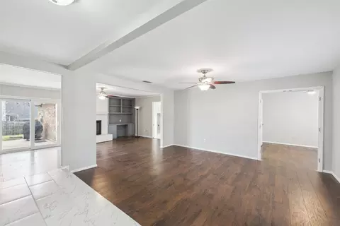 2800 Hurstview Dr, Hurst, TX 76054 photo 3