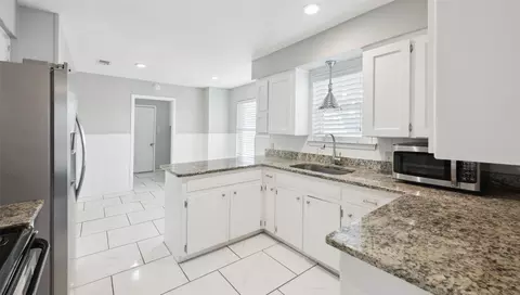 2800 Hurstview Dr, Hurst, TX 76054 photo 13