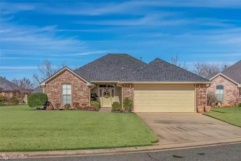 305 Tina Renee Cir, Bossier City, LA 71111