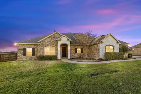 5560 Littlefield Dr, Dish, TX 76247