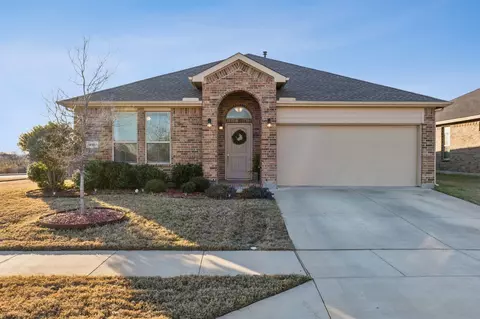 10301 Lastrup Dr, Fort Worth, TX 76177