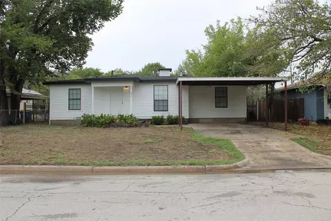 829 Ronald St, White Settlement, TX 76108