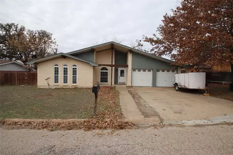 605 S Wieser St, Hamilton, TX 76531