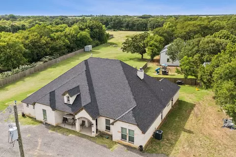 6467 Asher Rd, Alvarado, TX 76009