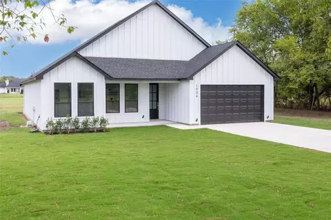 1904 Berkeley Dr, Sanctuary, TX 76020