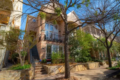 2218 Allen St, Dallas, TX 75204