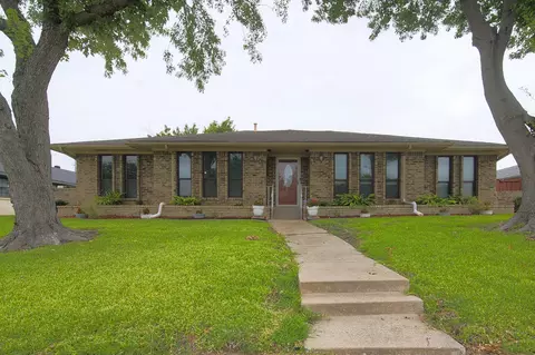 2614 Country Club Pkwy, Garland, TX 75043