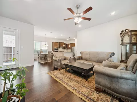 314 Park Dr, Euless, TX 76040 photo 4