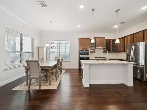 314 Park Dr, Euless, TX 76040 photo 6