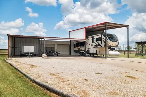 Exterior - 20175 Willow Glade Cir, Pilot Point, TX 76258 photo 2 of 7