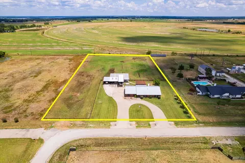 20175 Willow Glade Cir, Pilot Point, TX 76258