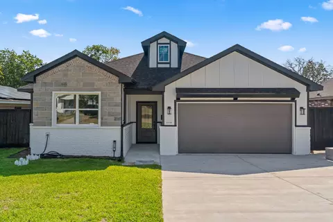 3110 Prairie Ave, Fort Worth, TX 76106