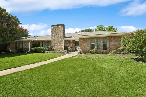 754 Knollridge Dr, Lewisville, TX 75077